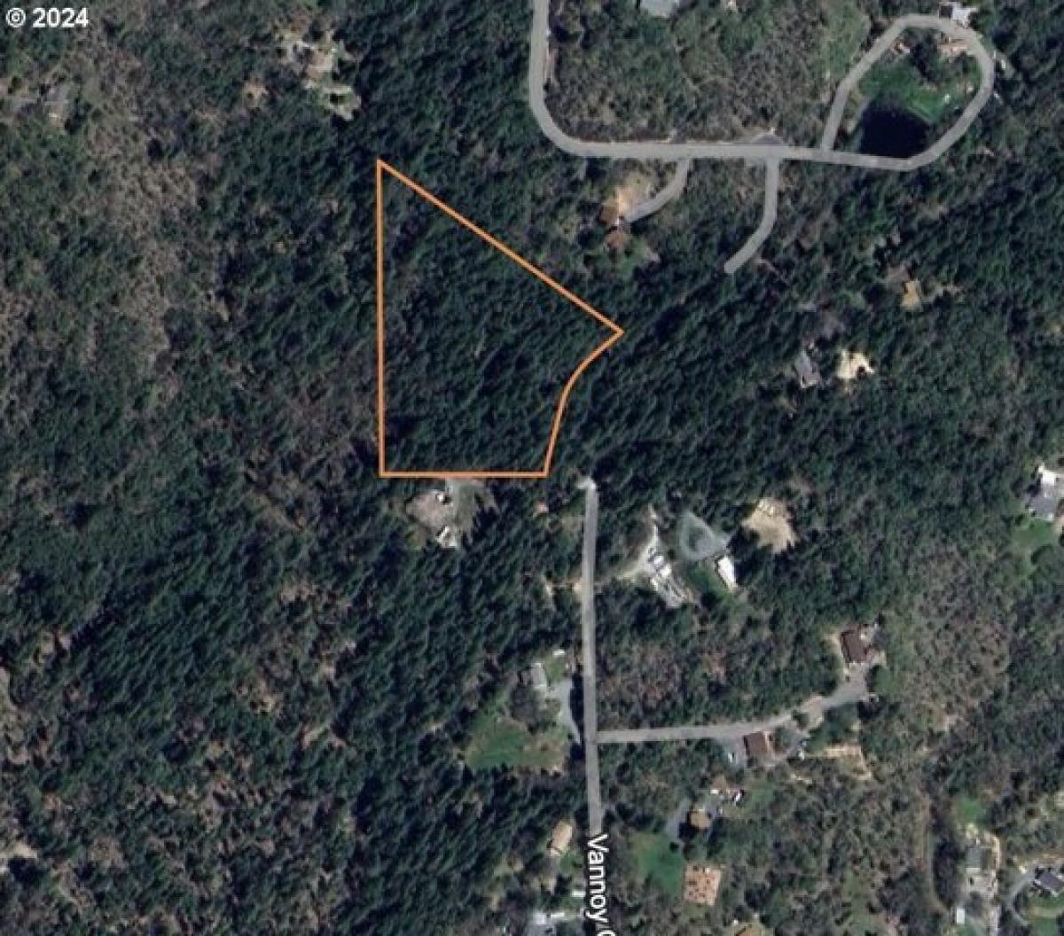 Picture of Residential Land For Sale in Grants Pass, Oregon, United States