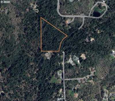 Residential Land For Sale in Grants Pass, Oregon