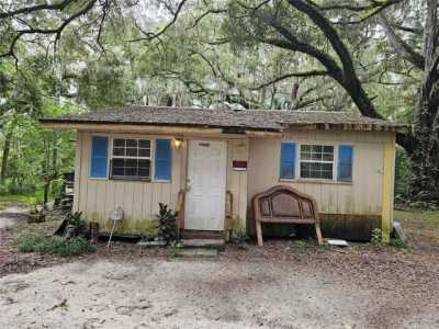 Home For Sale in Micanopy, Florida