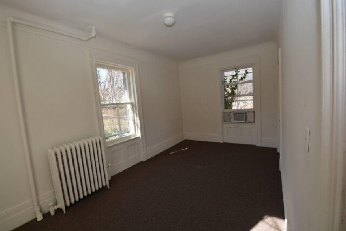 Picture of Home For Rent in Highland Falls, New York, United States