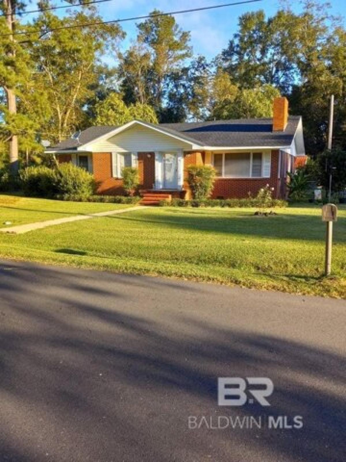 Picture of Home For Sale in Monroeville, Alabama, United States