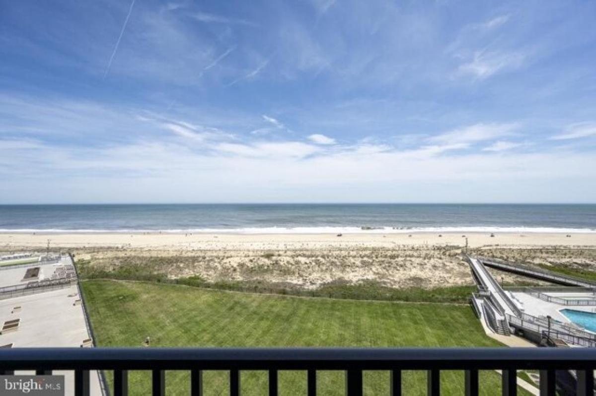 Picture of Home For Sale in Bethany Beach, Delaware, United States