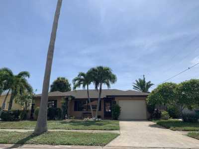 Home For Sale in Indian Harbour Beach, Florida