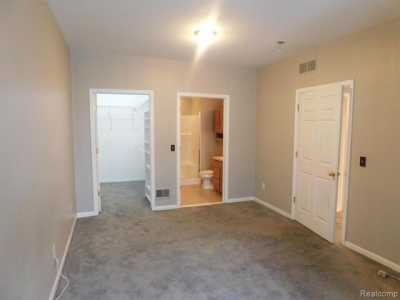 Home For Rent in Sterling Heights, Michigan