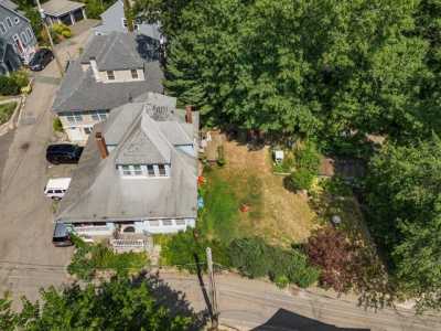 Home For Sale in Wellesley, Massachusetts