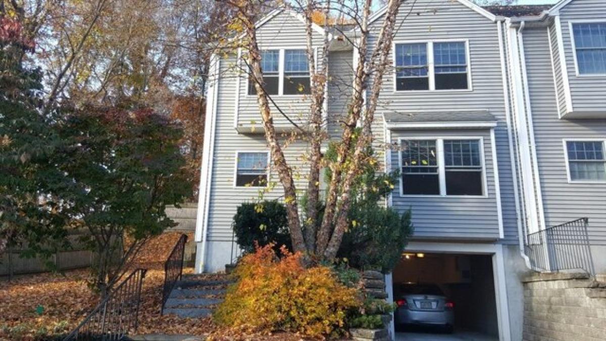 Picture of Home For Rent in Wellesley, Massachusetts, United States