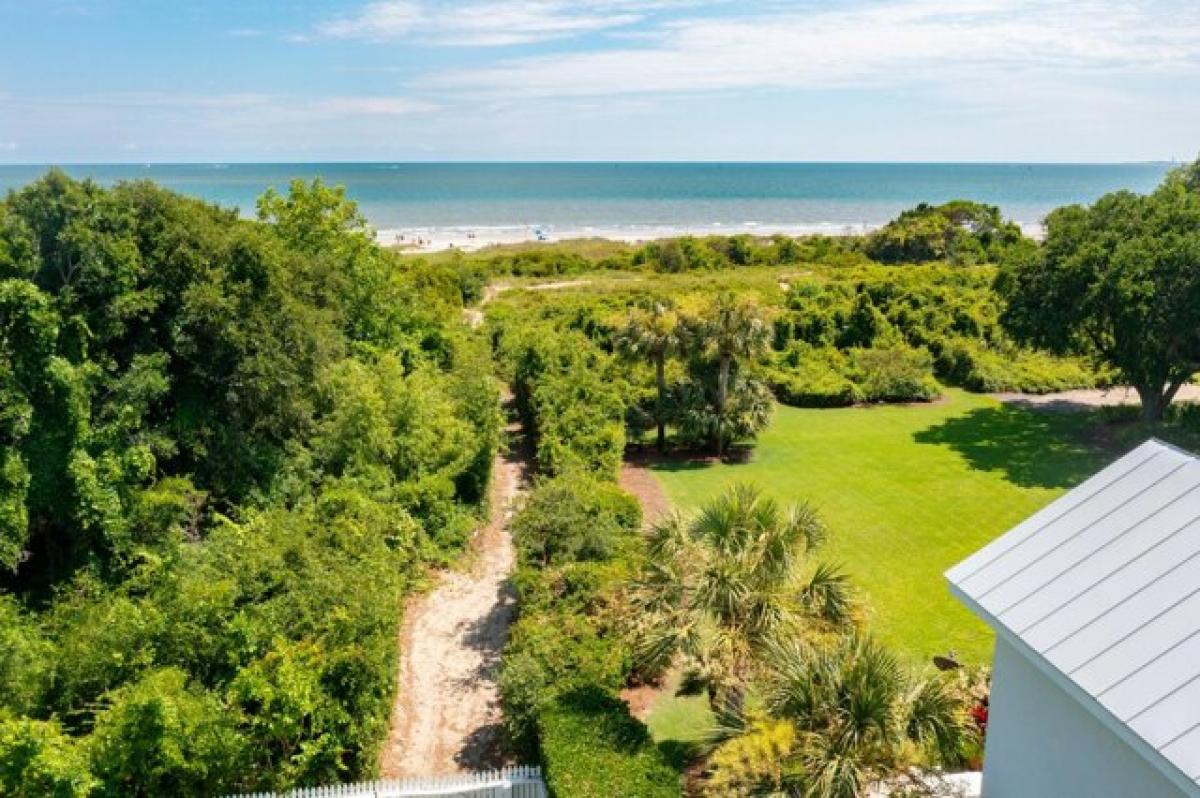 Picture of Residential Land For Sale in Sullivans Island, South Carolina, United States