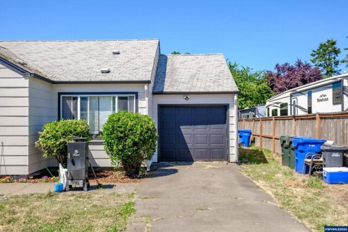 Picture of Home For Sale in Keizer, Oregon, United States