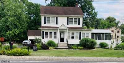 Home For Sale in Green Brook, New Jersey