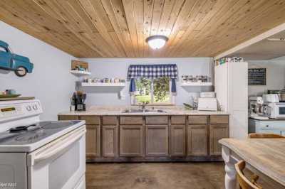 Home For Sale in North Branch, Michigan