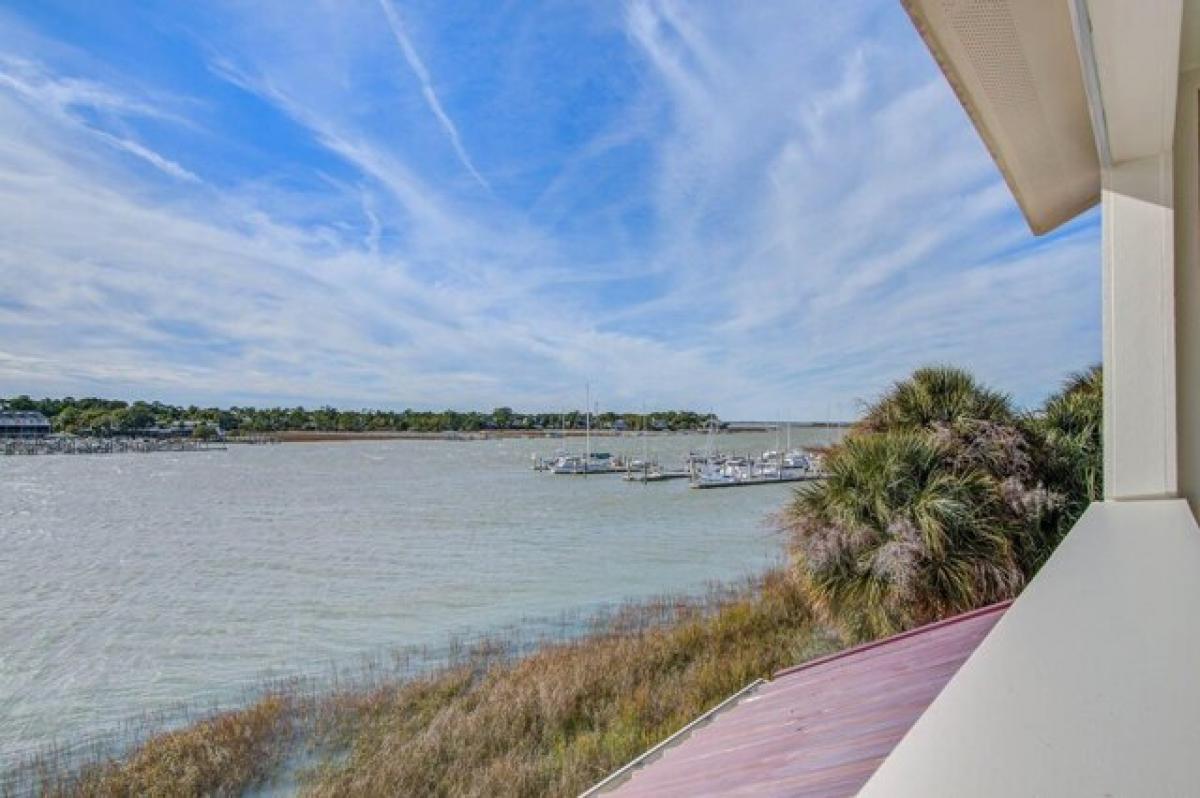 Picture of Home For Sale in Folly Beach, South Carolina, United States