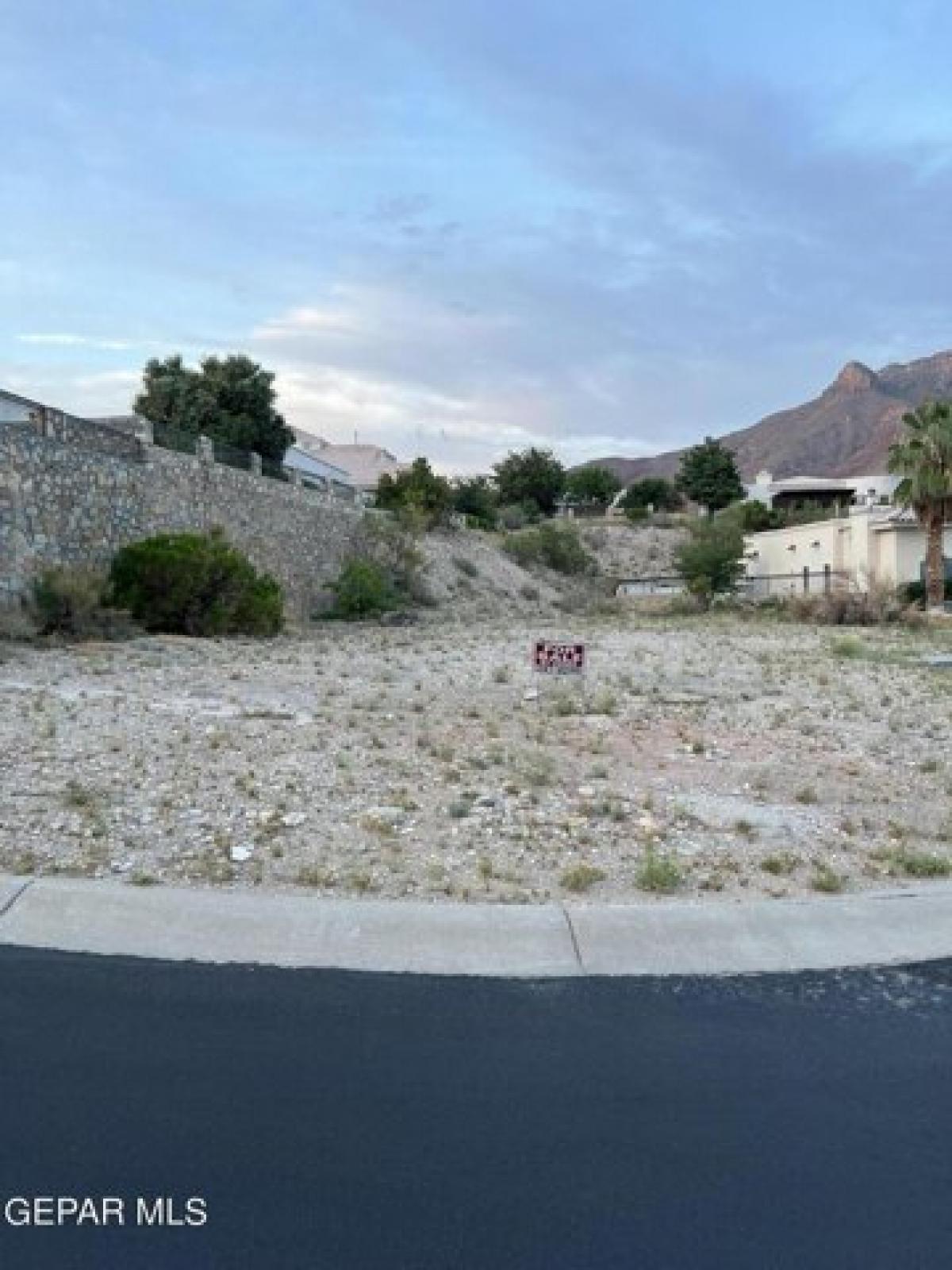 Picture of Residential Land For Sale in El Paso, Texas, United States