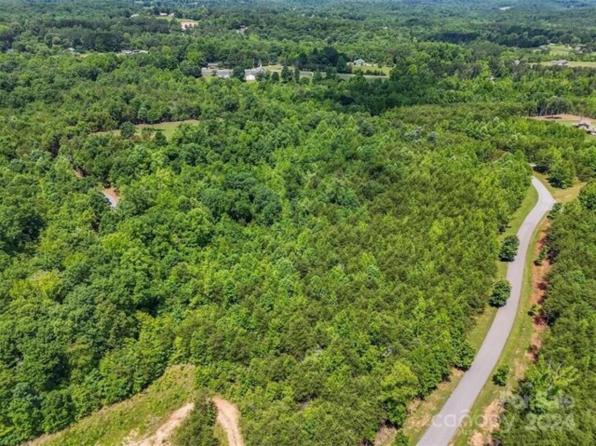 Picture of Residential Land For Sale in Tryon, North Carolina, United States