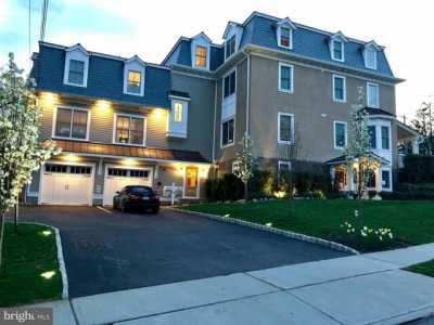 Home For Sale in Wayne, Pennsylvania