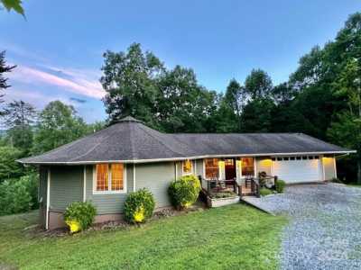 Home For Sale in Black Mountain, North Carolina