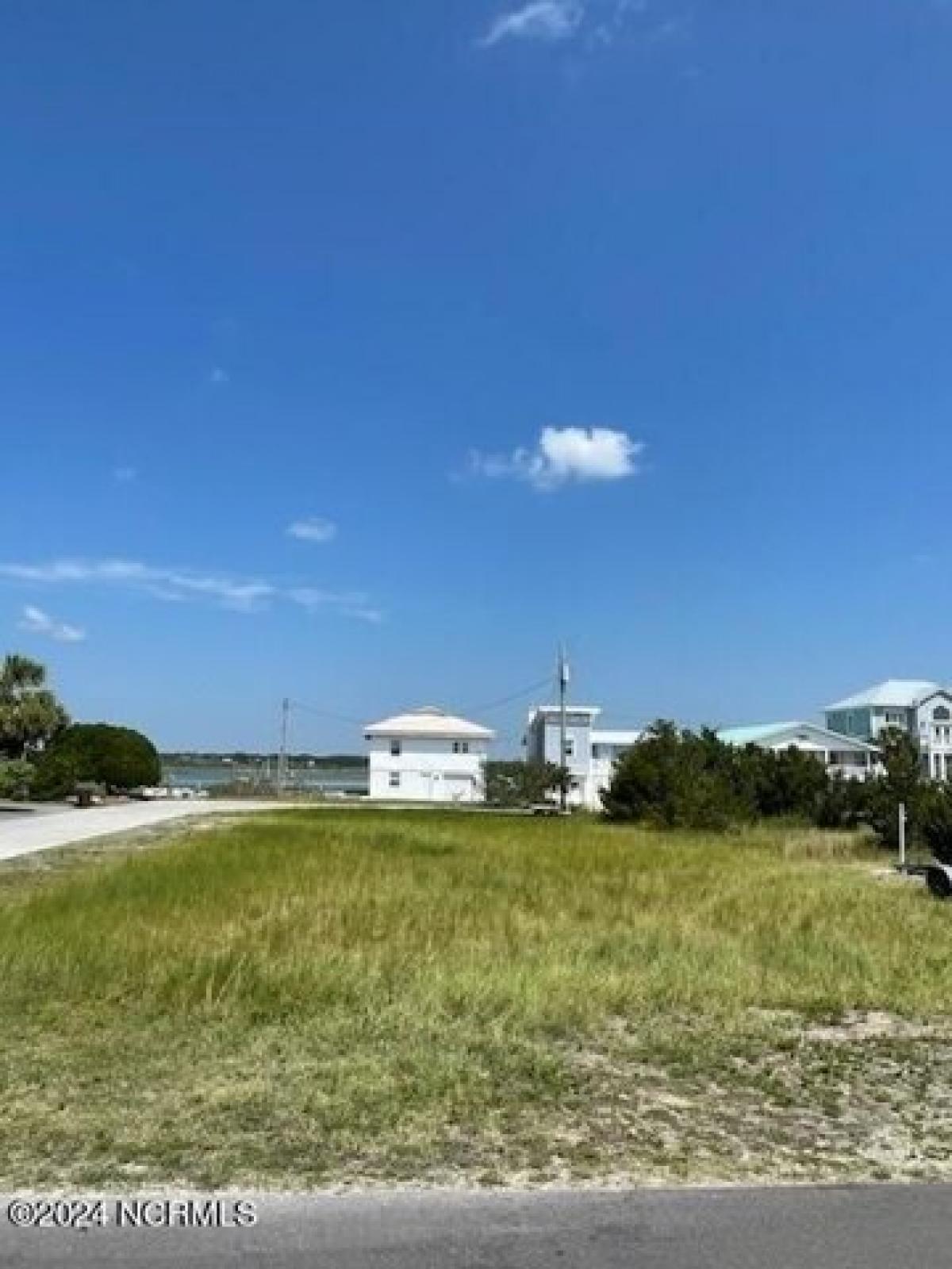 Picture of Residential Land For Sale in Topsail Beach, North Carolina, United States