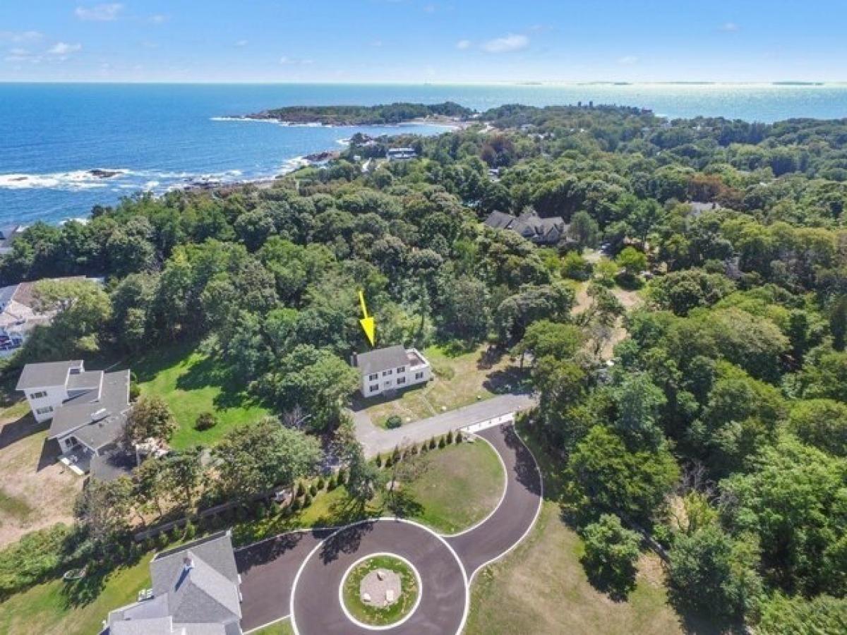 Picture of Home For Sale in Nahant, Massachusetts, United States