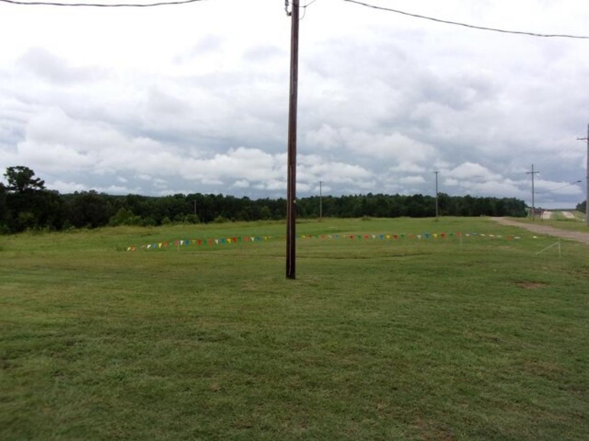 Picture of Residential Land For Sale in Jefferson, Texas, United States