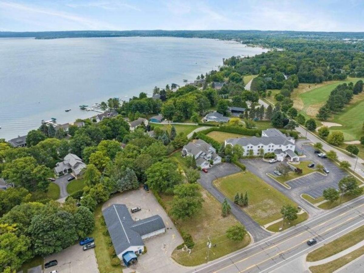 Picture of Residential Land For Sale in Charlevoix, Michigan, United States