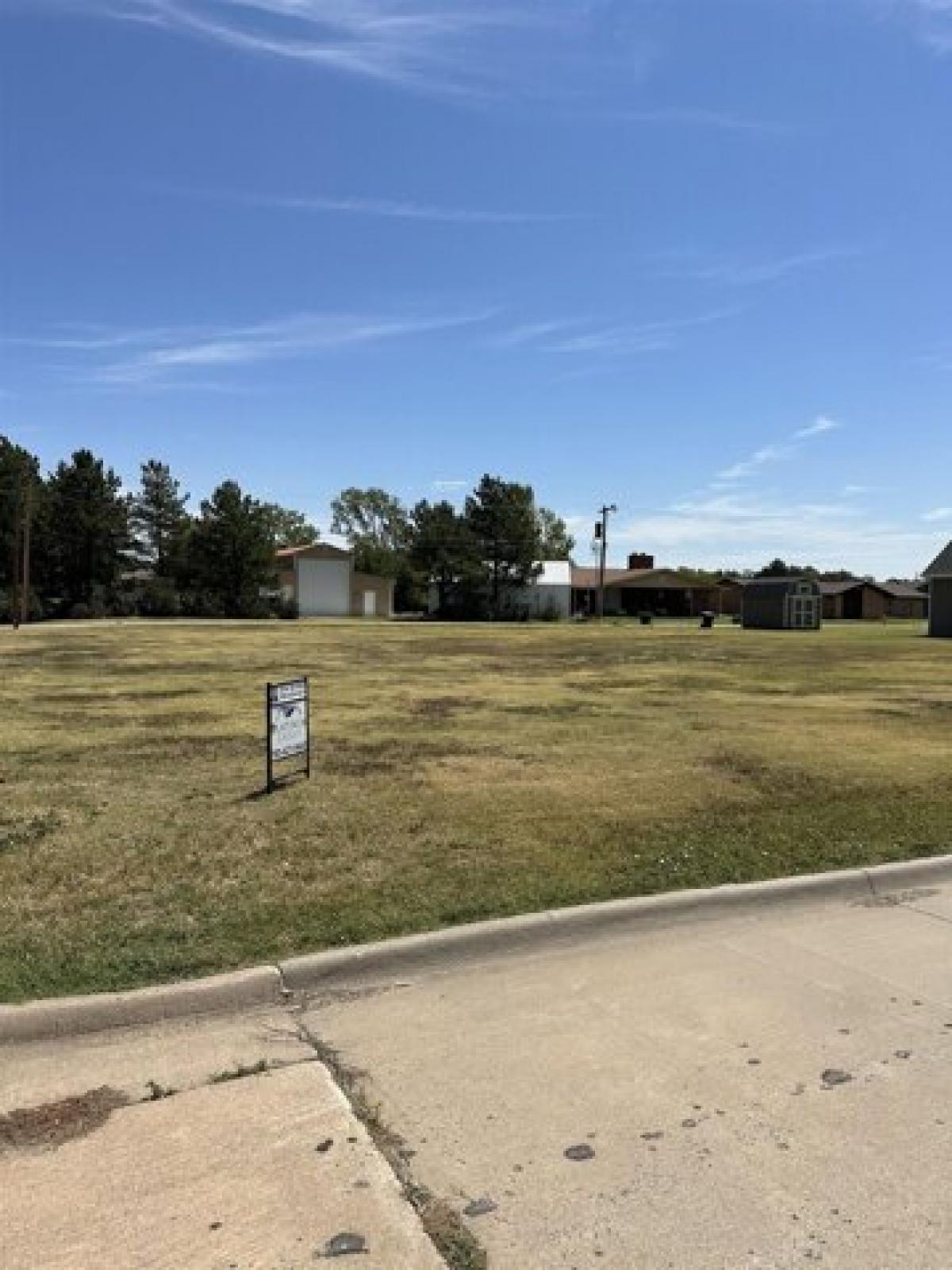 Picture of Residential Land For Sale in Russell, Kansas, United States