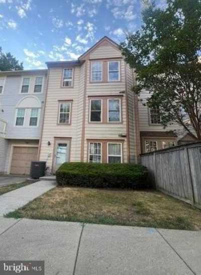 Home For Sale in Burtonsville, Maryland