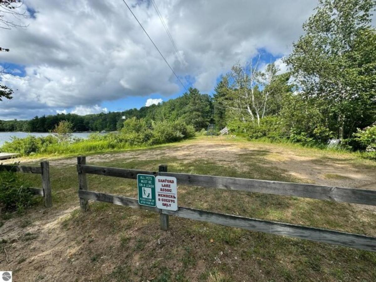 Picture of Residential Land For Sale in Lake Ann, Michigan, United States