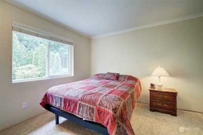 Home For Sale in Maple Valley, Washington