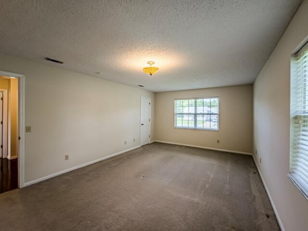 Picture of Home For Sale in Tifton, Georgia, United States