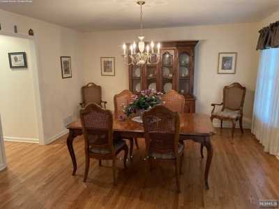 Home For Sale in Kinnelon, New Jersey