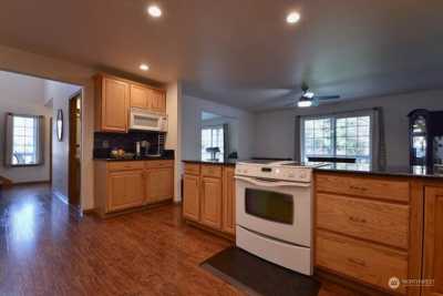 Home For Sale in Yelm, Washington