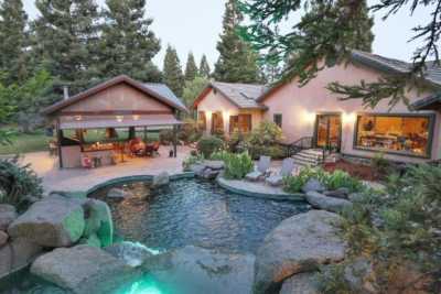 Home For Sale in Rio Linda, California