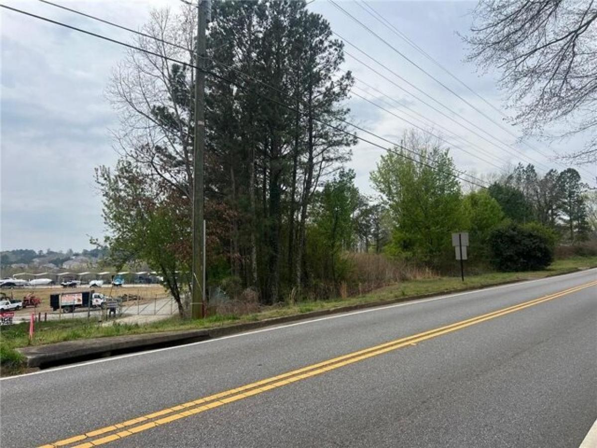 Picture of Residential Land For Sale in Cumming, Georgia, United States