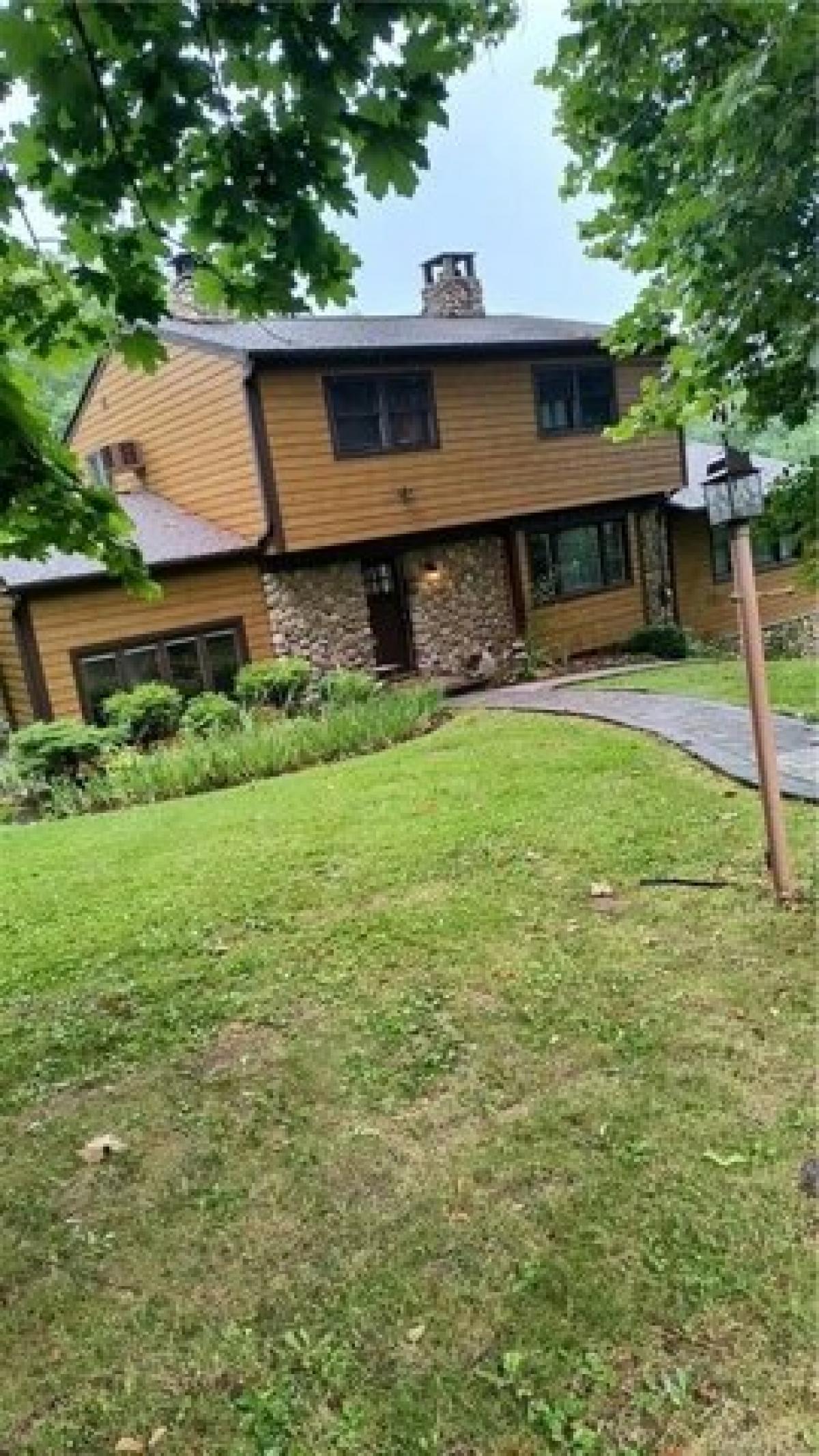 Picture of Home For Rent in Highland, New York, United States