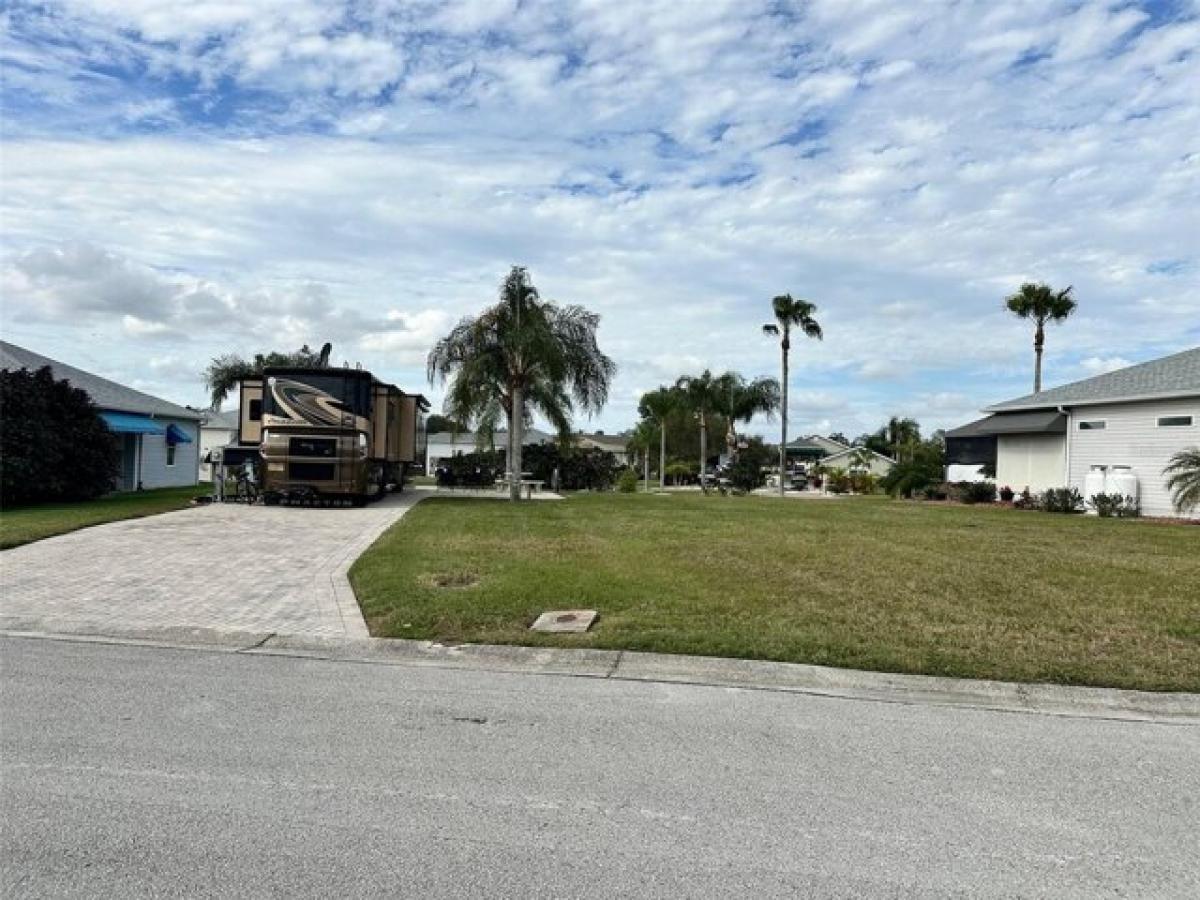 Picture of Residential Land For Sale in Polk City, Florida, United States