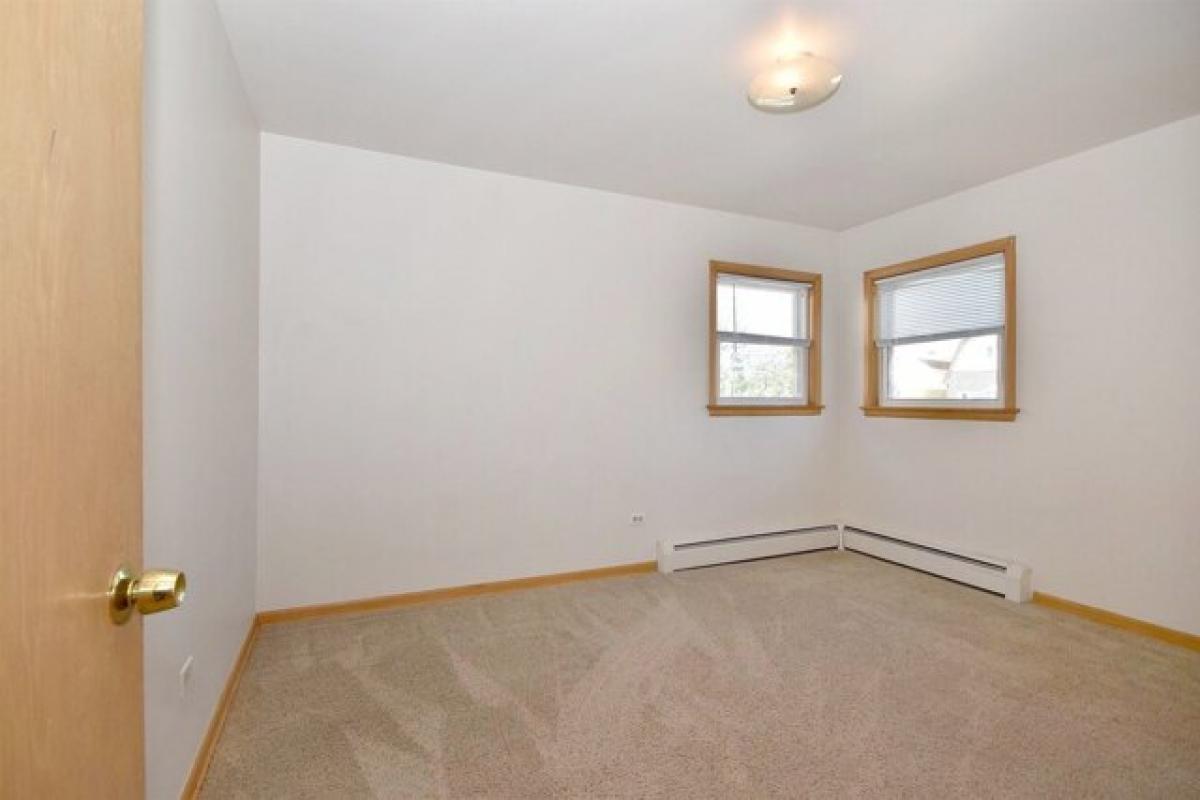 Picture of Apartment For Rent in Elmwood Park, Illinois, United States