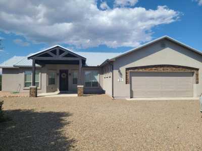 Home For Sale in Edgewood, New Mexico