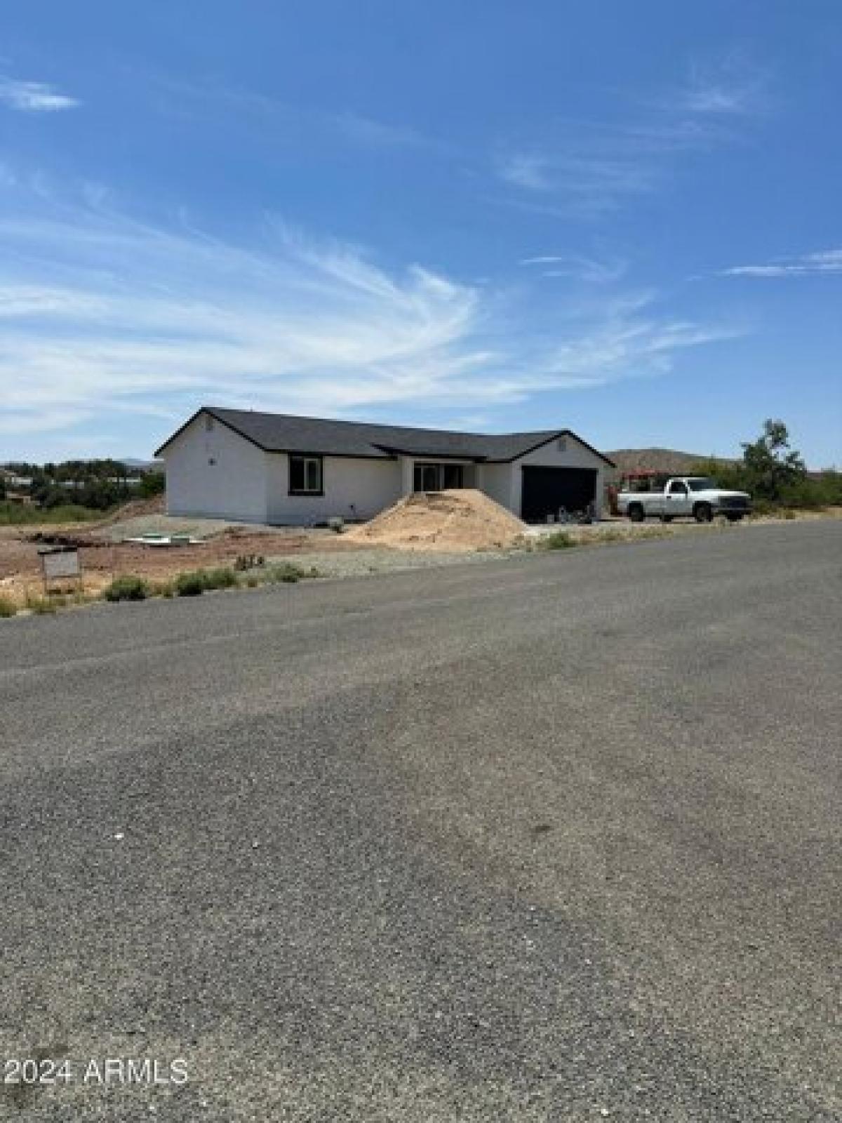 Picture of Home For Sale in Mayer, Arizona, United States