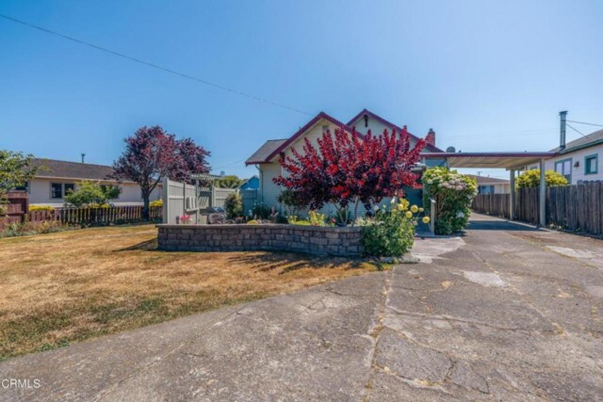 Picture of Home For Sale in Fort Bragg, California, United States