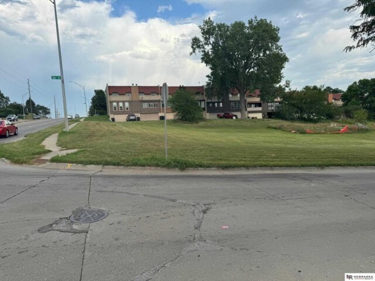 Picture of Residential Land For Sale in Omaha, Nebraska, United States