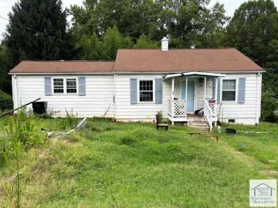 Home For Sale in Ridgeway, Virginia