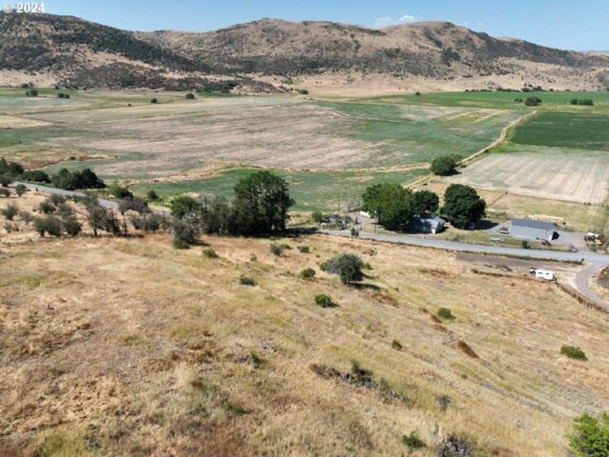 Picture of Residential Land For Sale in Cove, Oregon, United States