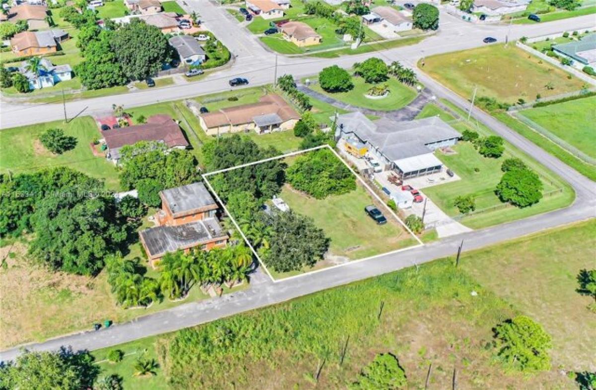 Picture of Residential Land For Sale in Goulds, Florida, United States