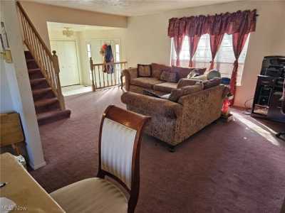 Home For Sale in Richmond Heights, Ohio