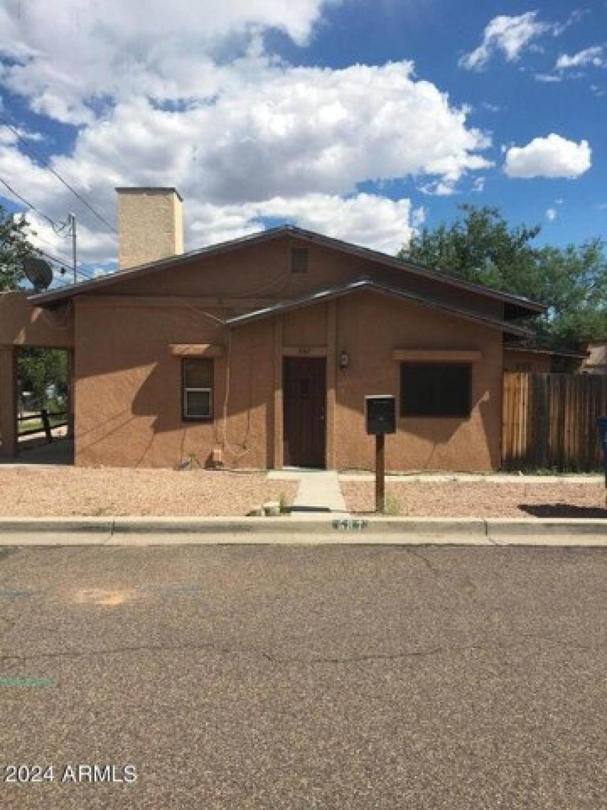 Picture of Home For Sale in Wickenburg, Arizona, United States