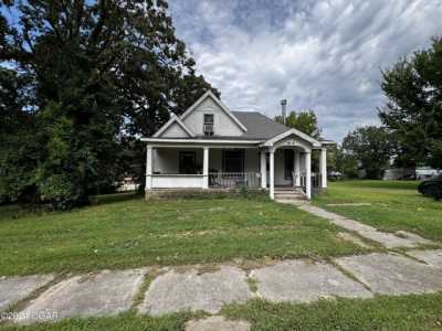 Home For Sale in Galena, Kansas