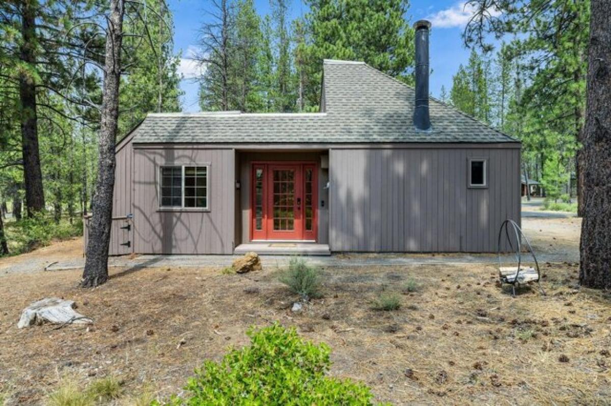 Picture of Home For Sale in Sunriver, Oregon, United States