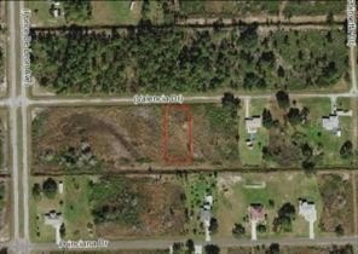 Picture of Residential Land For Sale in Indian Lake Estates, Florida, United States