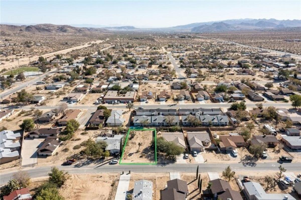 Picture of Residential Land For Sale in Yucca Valley, California, United States