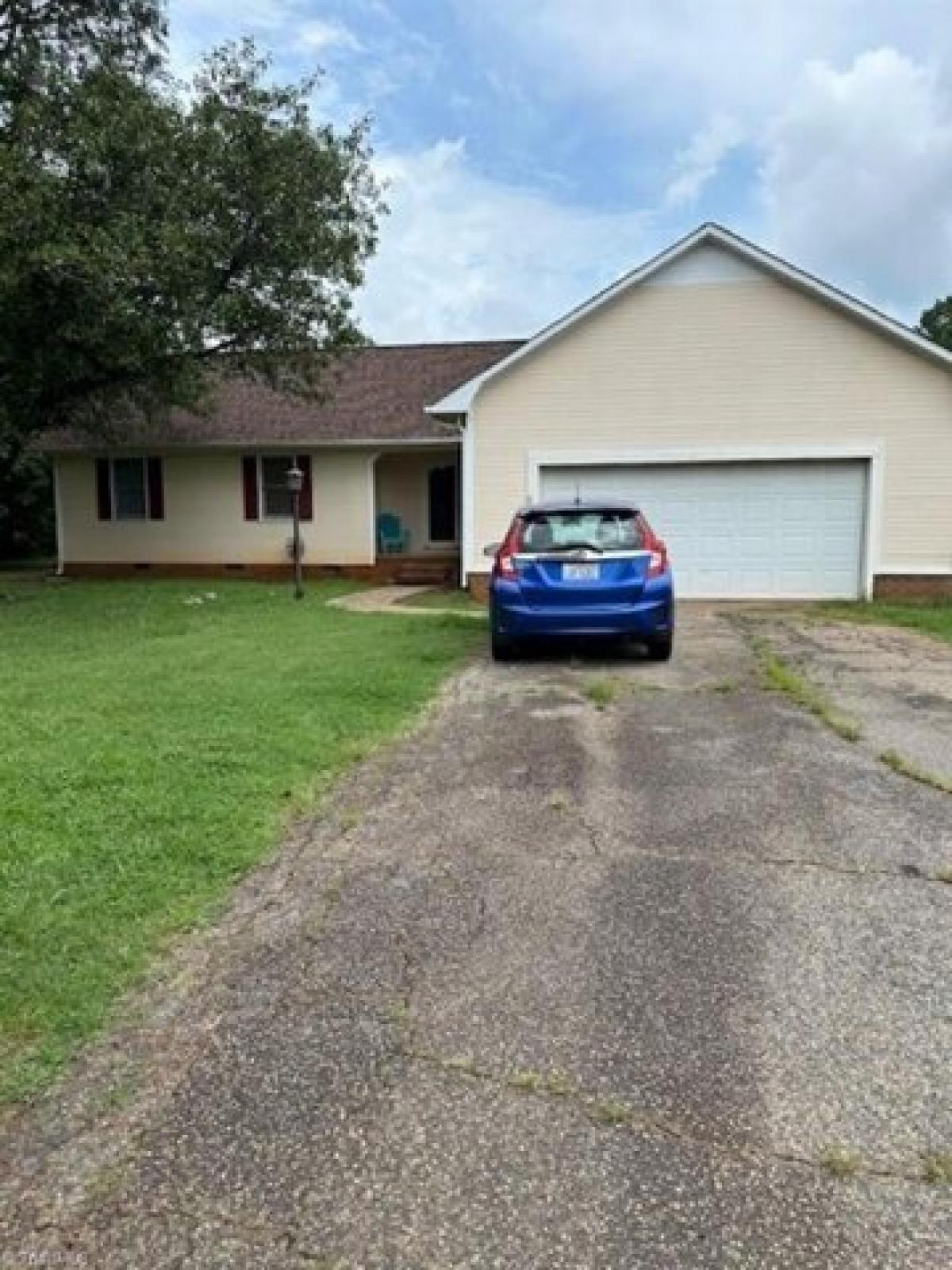 Picture of Home For Sale in Mocksville, North Carolina, United States