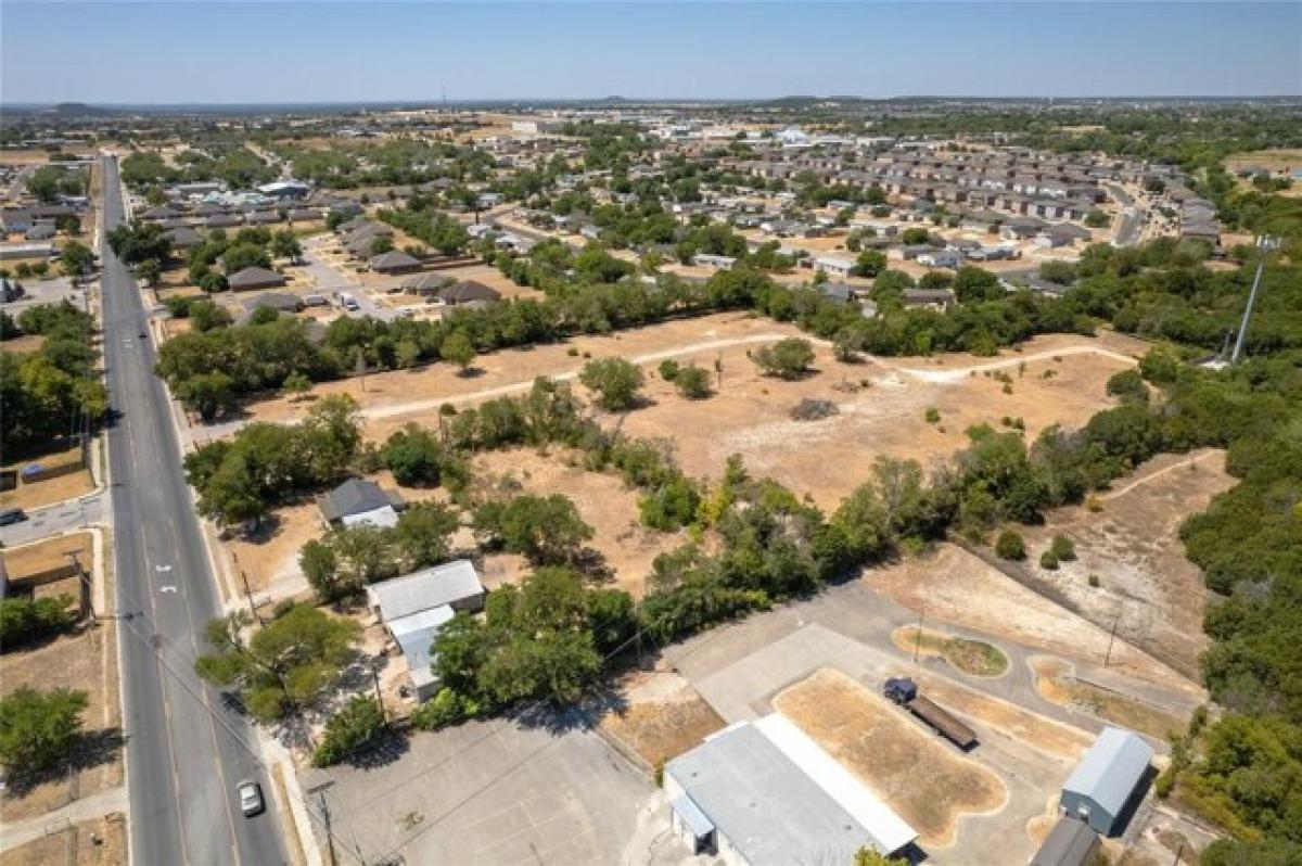 Picture of Residential Land For Sale in Killeen, Texas, United States